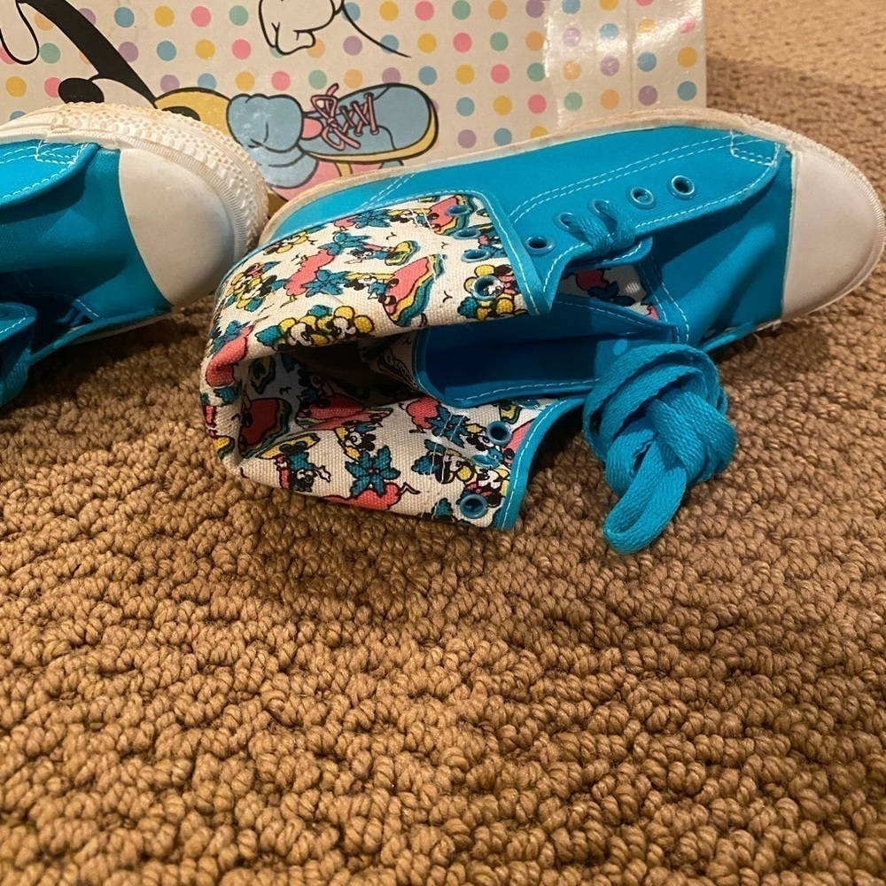 đĽMickey & Minnie Mouse Turquoise Blue Inner Floral Lace Converse Shoes - Picture 4 of 7